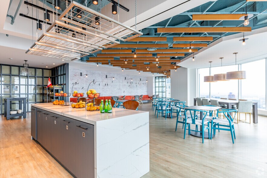 More Photos Of 181 Bay St, Toronto Office For Lease