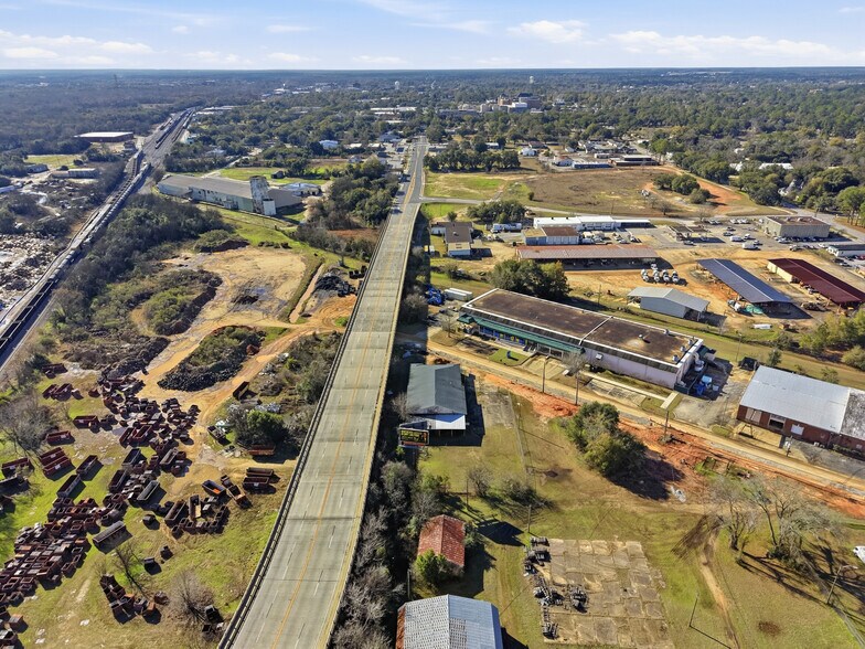 More Photos Of 401 Hodges Ave, Albany Industrial For Sale