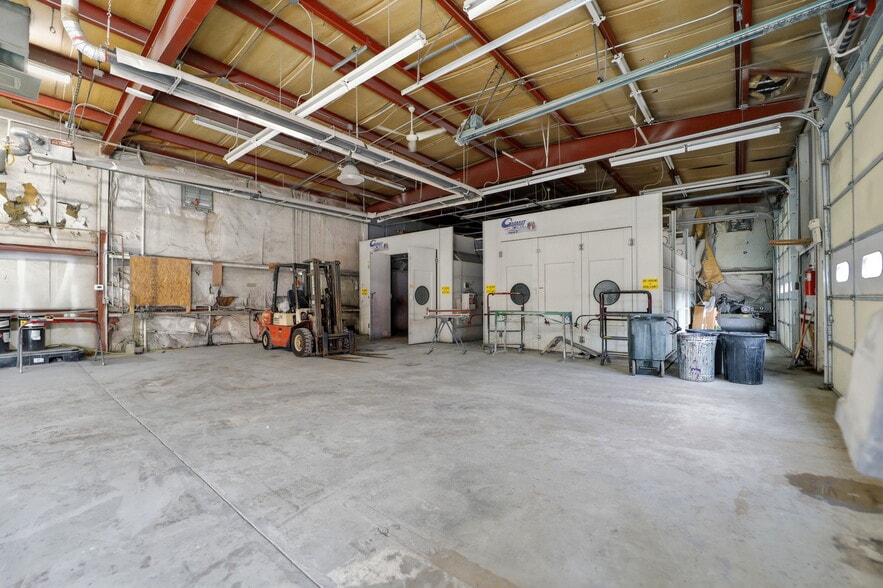 More Photos Of 405 W Fillmore St, Colorado Springs Auto Dealership For Sale