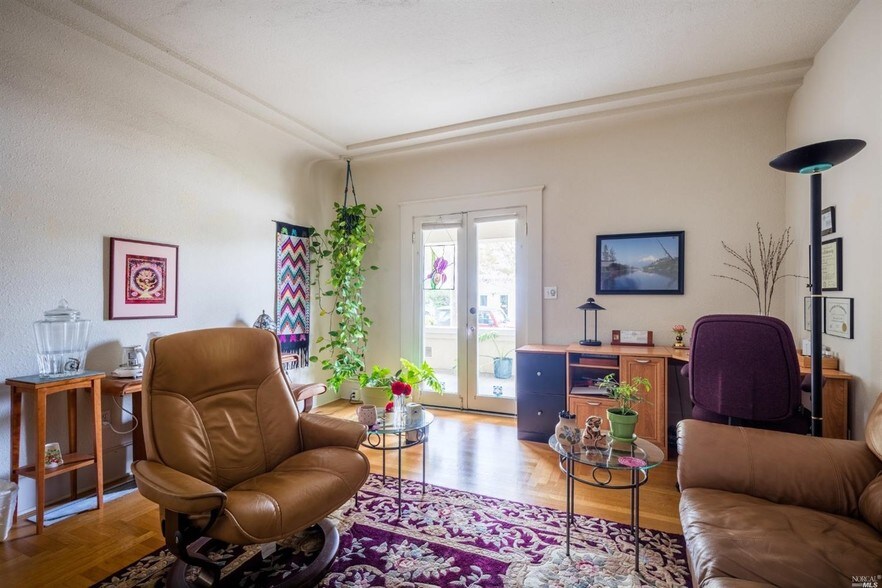 More Photos Of 825 College Ave, Santa Rosa Medical For Sale