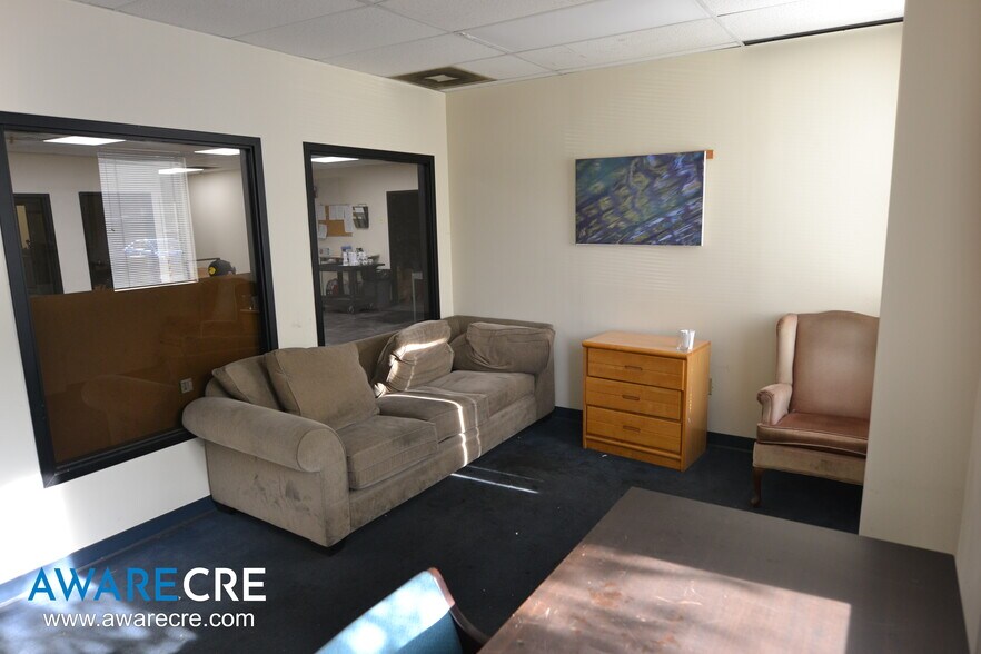 More Photos Of 50 Tannery Rd, Readington Warehouse For Lease