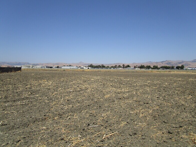 More Photos Of 1810 Airway Dr, Hollister Land For Sale