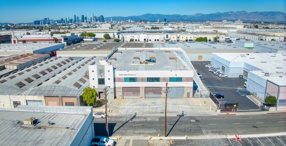 More Photos Of 2035 E 51st St, Los Angeles Manufacturing For Sale
