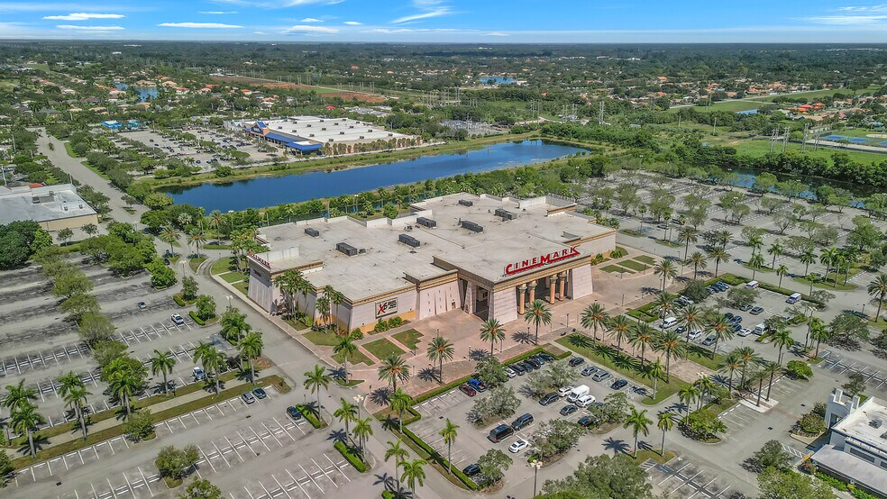 More Photos Of 15601 Sheridan St, Davie Unknown For Lease