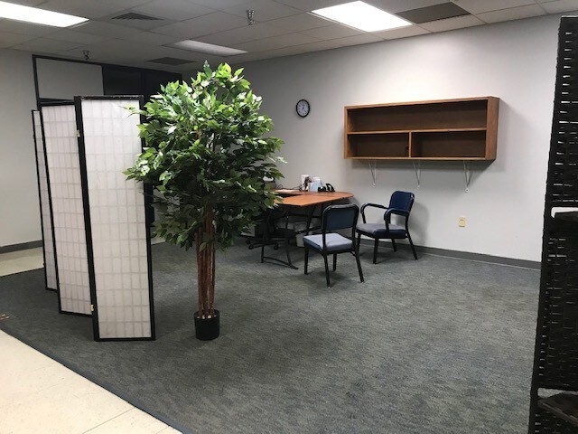 More Photos Of 222 W 6th St, Junction City Office For Sale