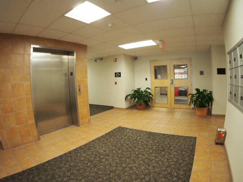 More Photos Of 246 Goose Ln, Guilford Medical For Lease