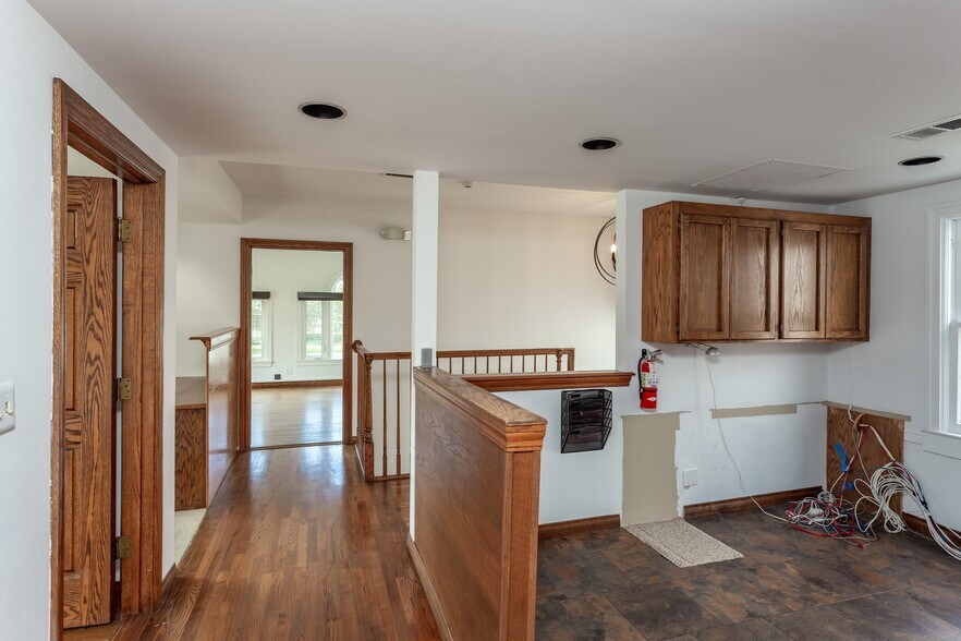 More Photos Of 2060 The Alameda, San Jose Loft Creative Space For Sale