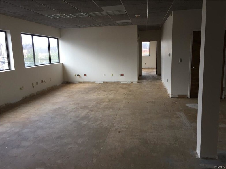 More Photos Of 53 Route 17K, Newburgh Office For Lease