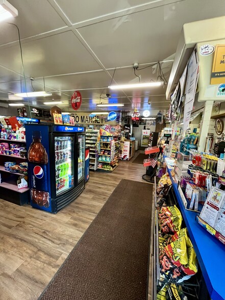 More Photos Of 31080 US 101 S, Hebo Storefront Retail Residential For Sale