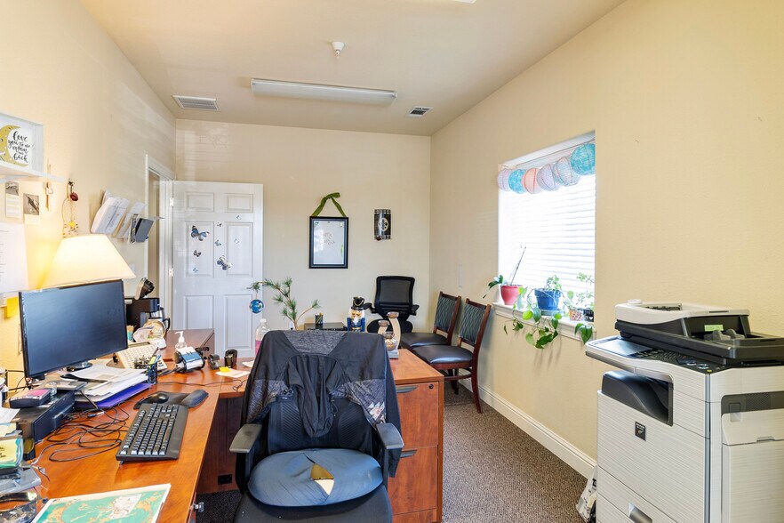 More Photos Of 3075 Crossroads Dr, Redding Light Distribution For Sale