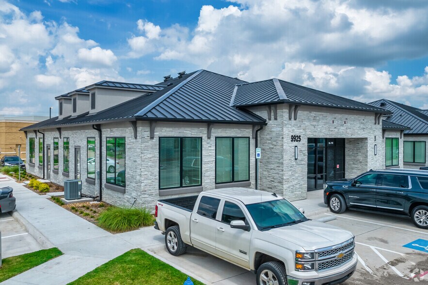 Primary Photo Of 9925 Gillespie Dr, Plano Medical For Sale