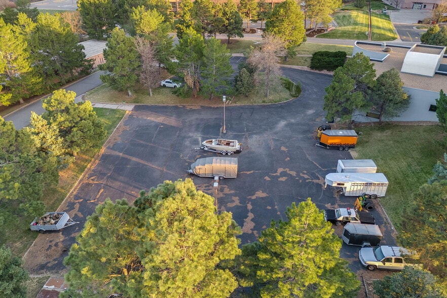 More Photos Of 21 Inverness Way E, Englewood Flex For Sale