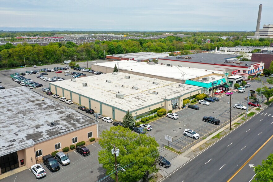 More Photos Of 975 Stewart Ave, Garden City Medical For Sale