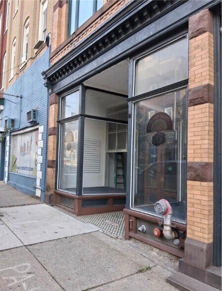 Primary Photo Of 658 Main St, Slatington Specialty For Lease