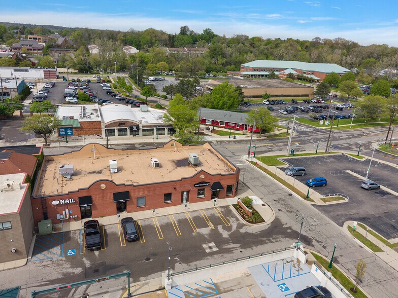 More Photos Of 150 E University Dr, Rochester Storefront Retail Office For Lease