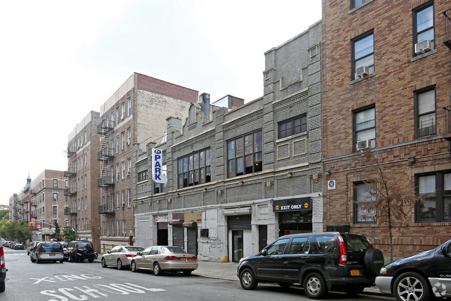 Primary Photo Of 554 W 174th St, New York Parking Lot For Lease