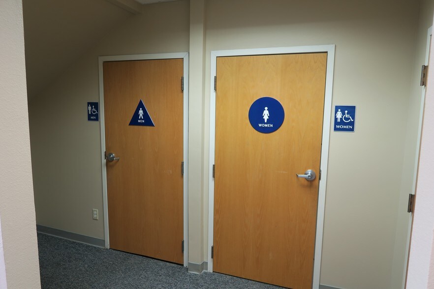 More Photos Of 220 Wright Brothers Ave, Livermore Office For Lease