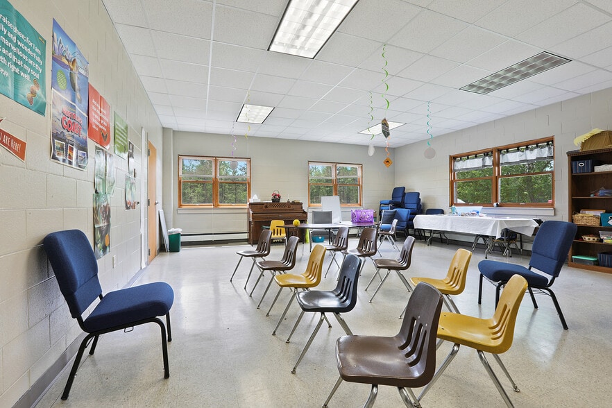 More Photos Of N17112 Hwy 141, Beecher Office Residential For Sale