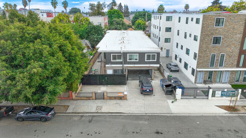 Primary Photo Of 1250 W 37th St, Los Angeles Apartments For Sale