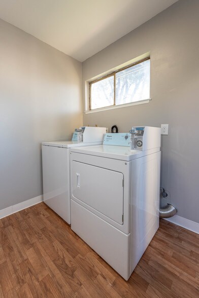 More Photos Of 52 Cleveland Ave, San Jose Apartments For Sale