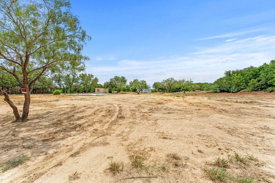 More Photos Of 1800 Logan St, Fort Worth Land For Sale