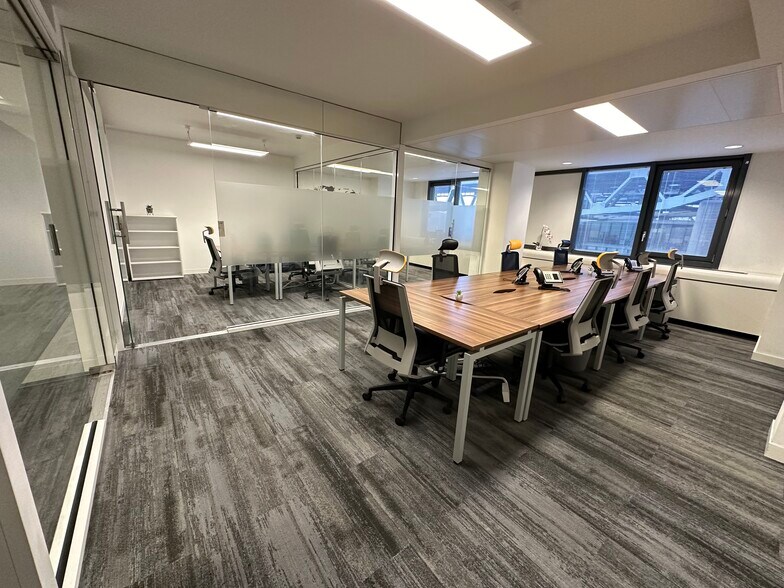 More Photos Of 1000 Great West Rd, Brentford Coworking Space