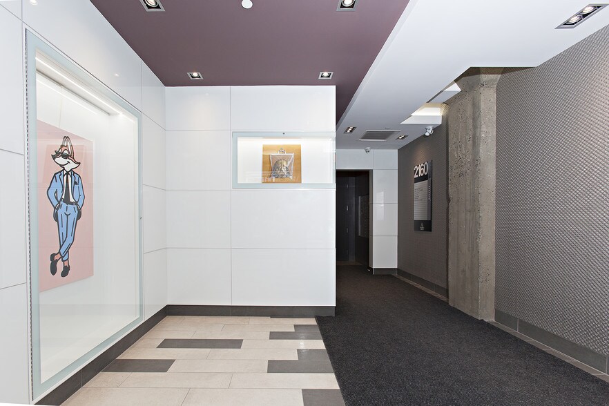 More Photos Of 2160-2170 Rue de la Montagne, Montréal Office Residential For Lease