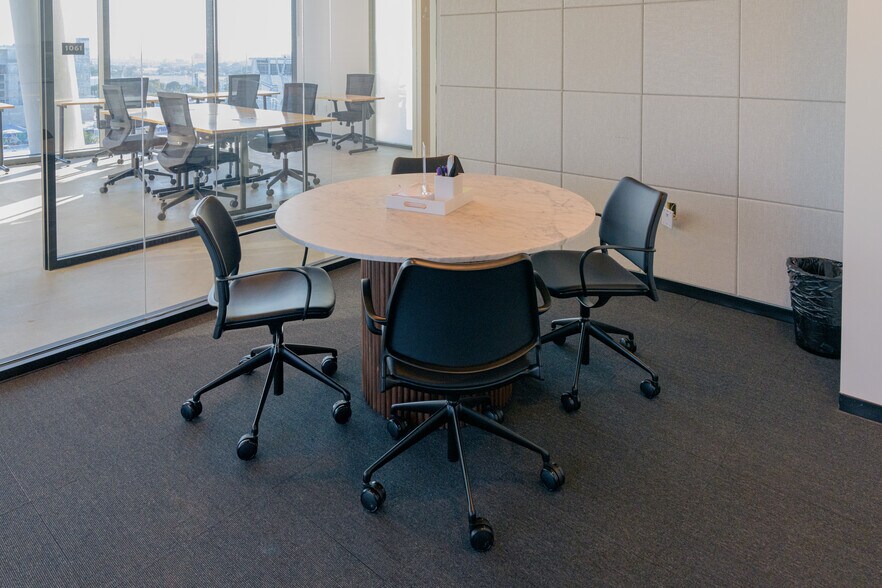 More Photos Of 252 NW 29th St, Miami Coworking Space