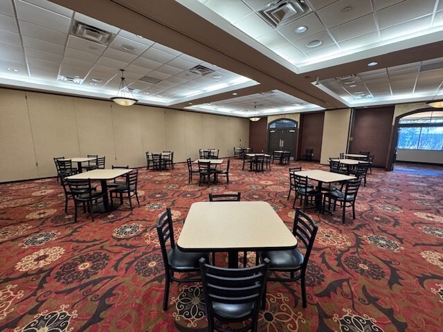More Photos Of 12031 Lackland Rd, Saint Louis Hotel For Lease
