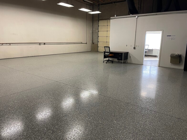 More Photos Of 8536 W Elisa St, Boise Warehouse For Lease