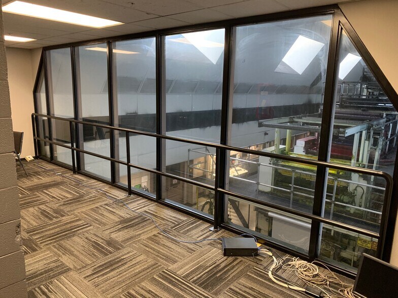 More Photos Of 1101 Twin View Blvd, Redding Office For Sale