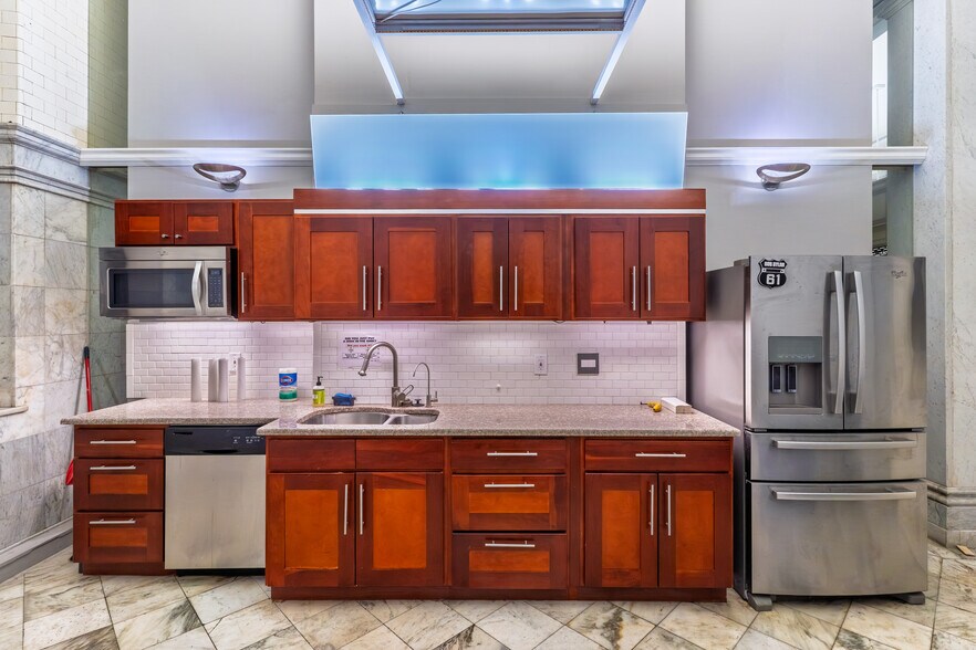 More Photos Of 421 Chestnut St, Philadelphia Apartments For Lease