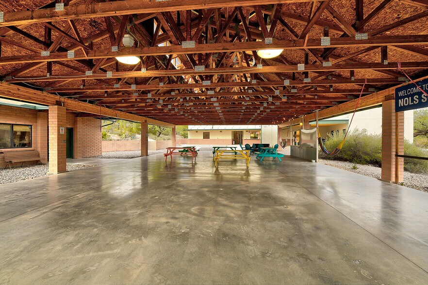 More Photos Of 2751 N Soldier Trl, Tucson Specialty For Sale