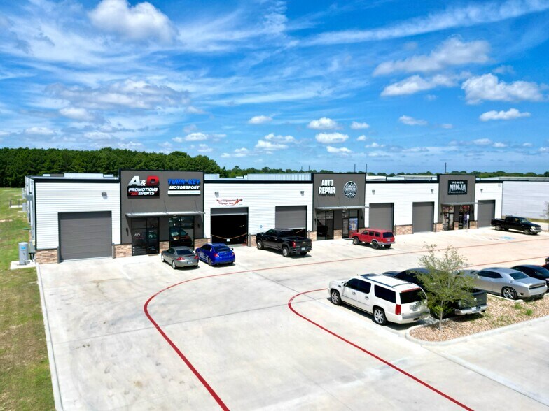 More Photos Of 18011 Cypress Rose Hill Rd, Cypress Unknown For Lease