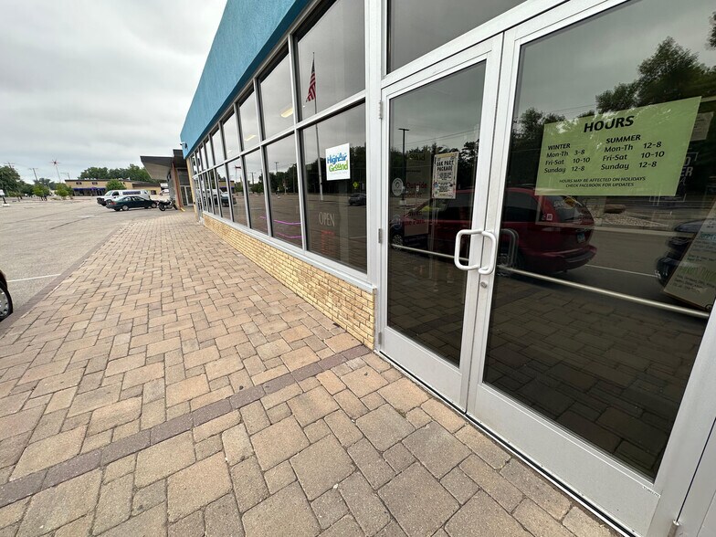 More Photos Of 1250 4th Ave NW, Minot Storefront For Lease