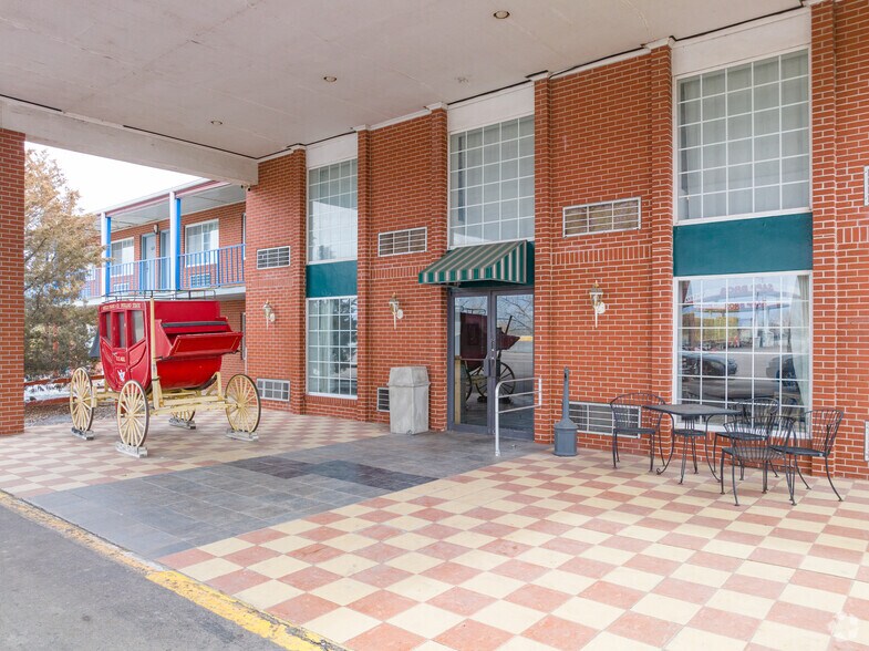 More Photos Of 201 Stagecoach Trl, Ogallala Hospitality For Sale