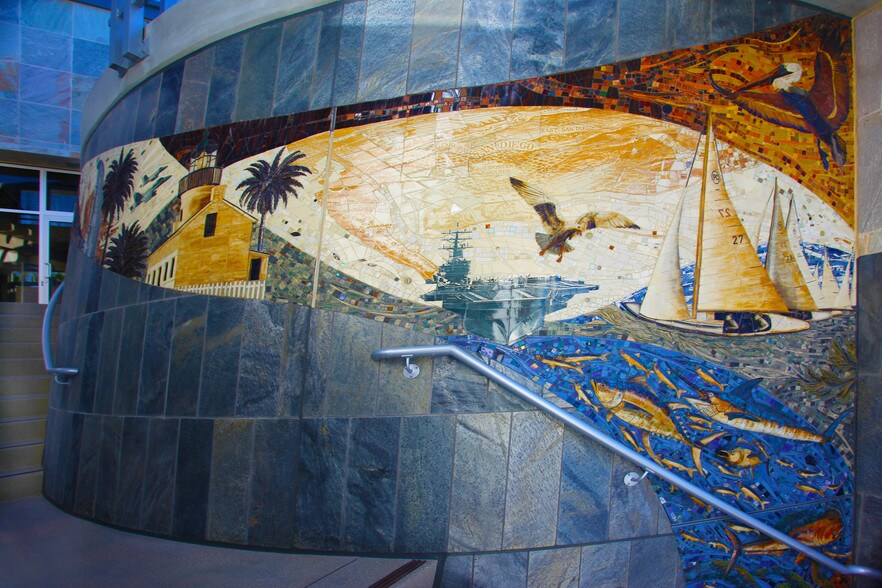 More Photos Of 5055 N Harbor Dr, San Diego Office For Lease