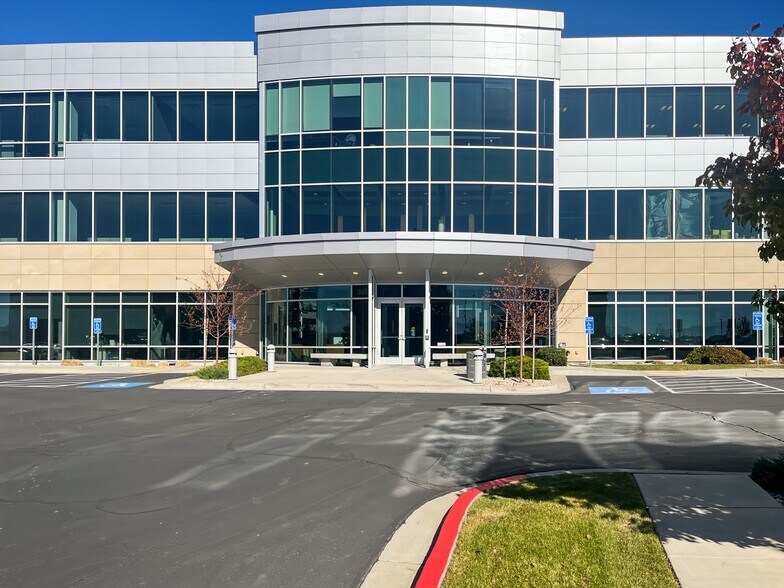 More Photos Of 3450 N Triumph Blvd, Lehi Coworking Space