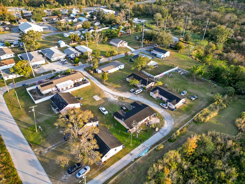 More Photos Of 301 SW 3rd Ter, Mulberry Apartments For Sale