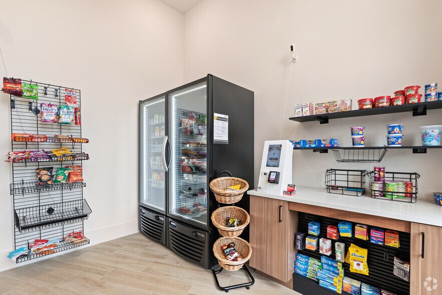 More Photos Of 234 E Mitchell Hammock Rd, Oviedo Apartments For Lease