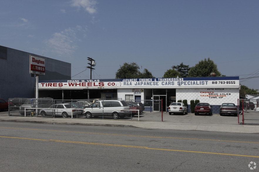 More Photos Of 6323-6331 Colfax Ave, North Hollywood Auto Repair For Sale