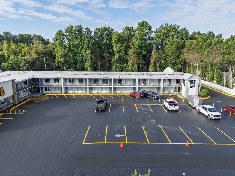 More Photos Of 2402 S Sterling St, Morganton Hotel For Sale