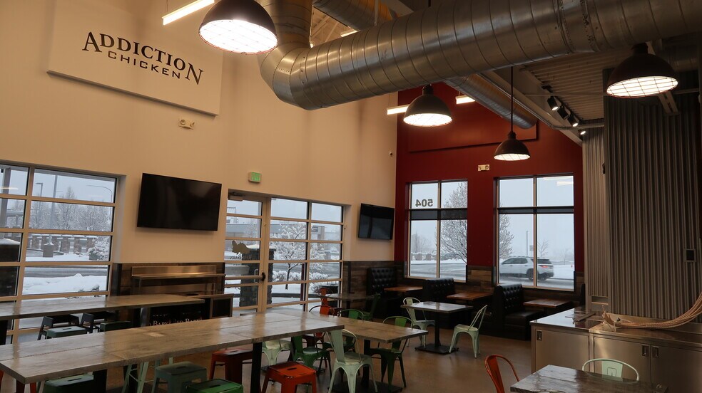 More Photos Of 504 N Station Pky, Farmington Restaurant For Sale