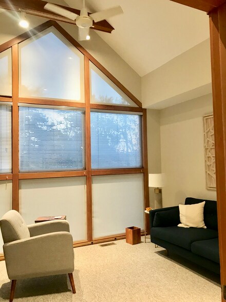 More Photos Of 976 Martin Luther King Jr Blvd, Chapel Hill Loft Creative Space For Lease