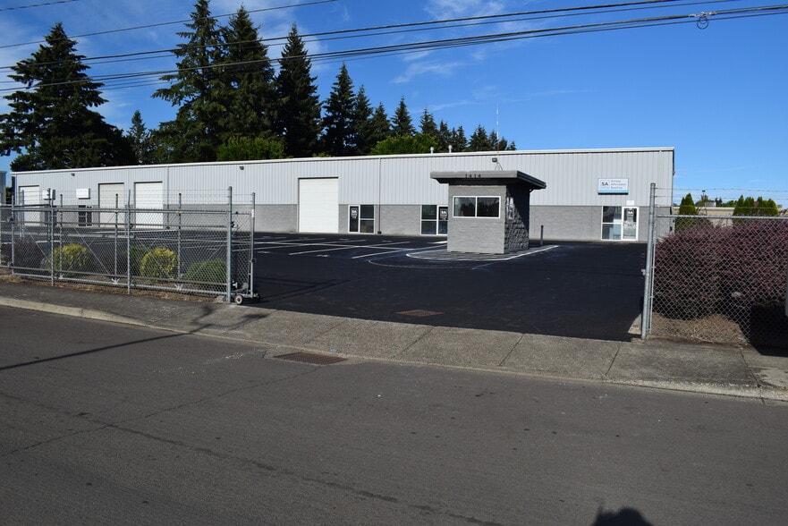 More Photos Of 1414 SE 18th Ave, Hillsboro Warehouse For Lease