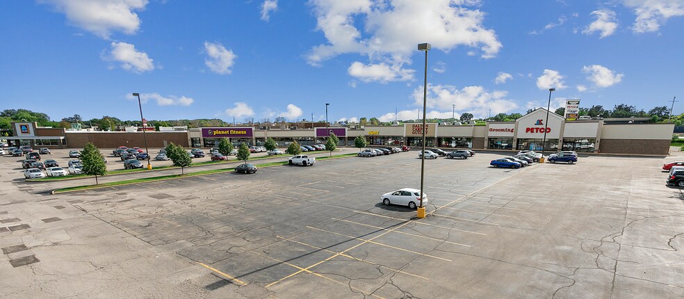 More Photos Of 1900-1964 S Koeller St, Oshkosh Unknown For Lease