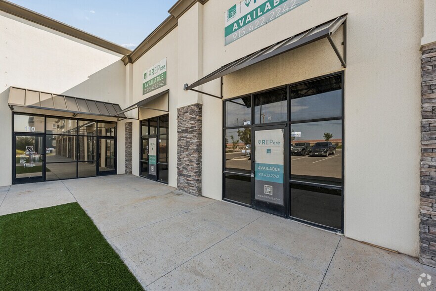 More Photos Of 3624 Joe Battle Blvd, El Paso Storefront For Lease
