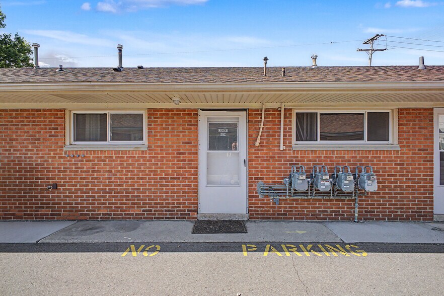 More Photos Of 4222 Drouillard St, Lincoln Park Apartments For Sale