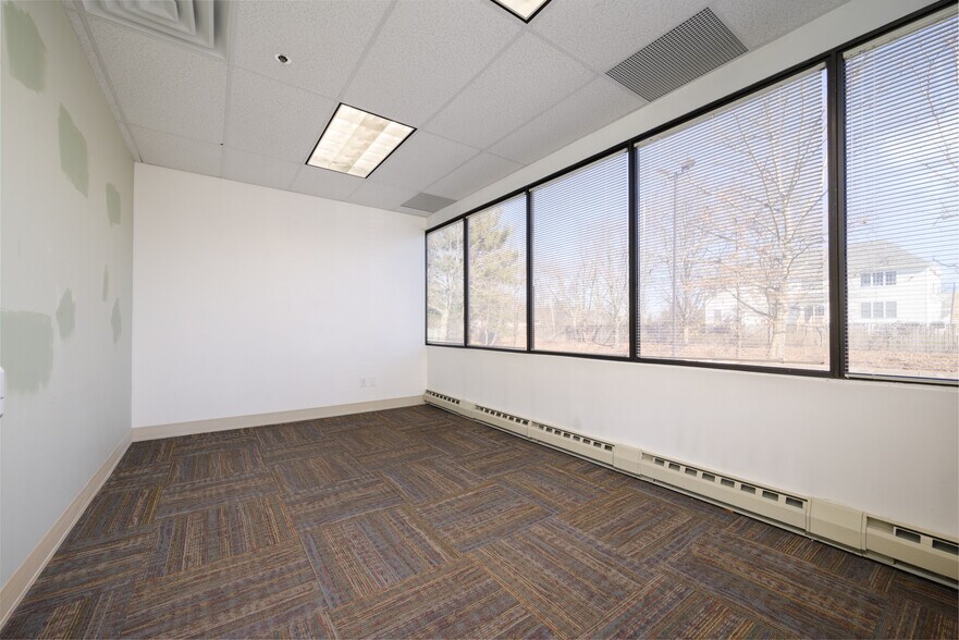 More Photos Of 501 Hoes Ln, Piscataway Office For Lease