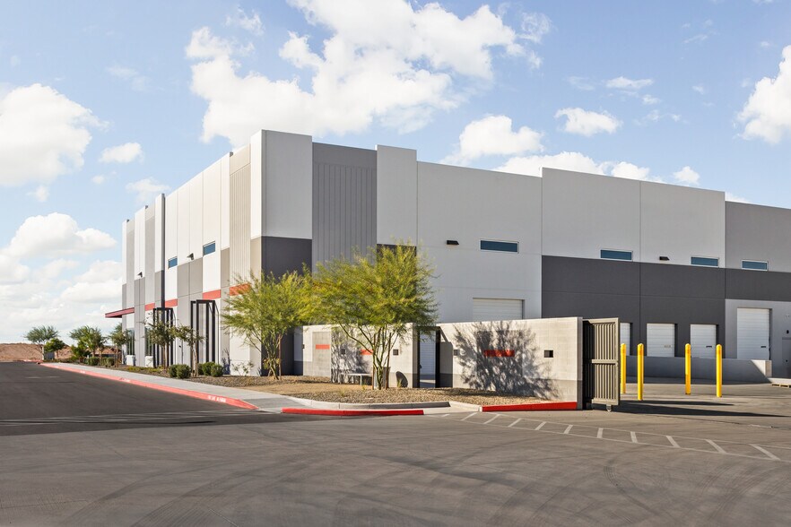 More Photos Of NWC Signal Butte & Elliot Rd, Mesa Distribution For Sale